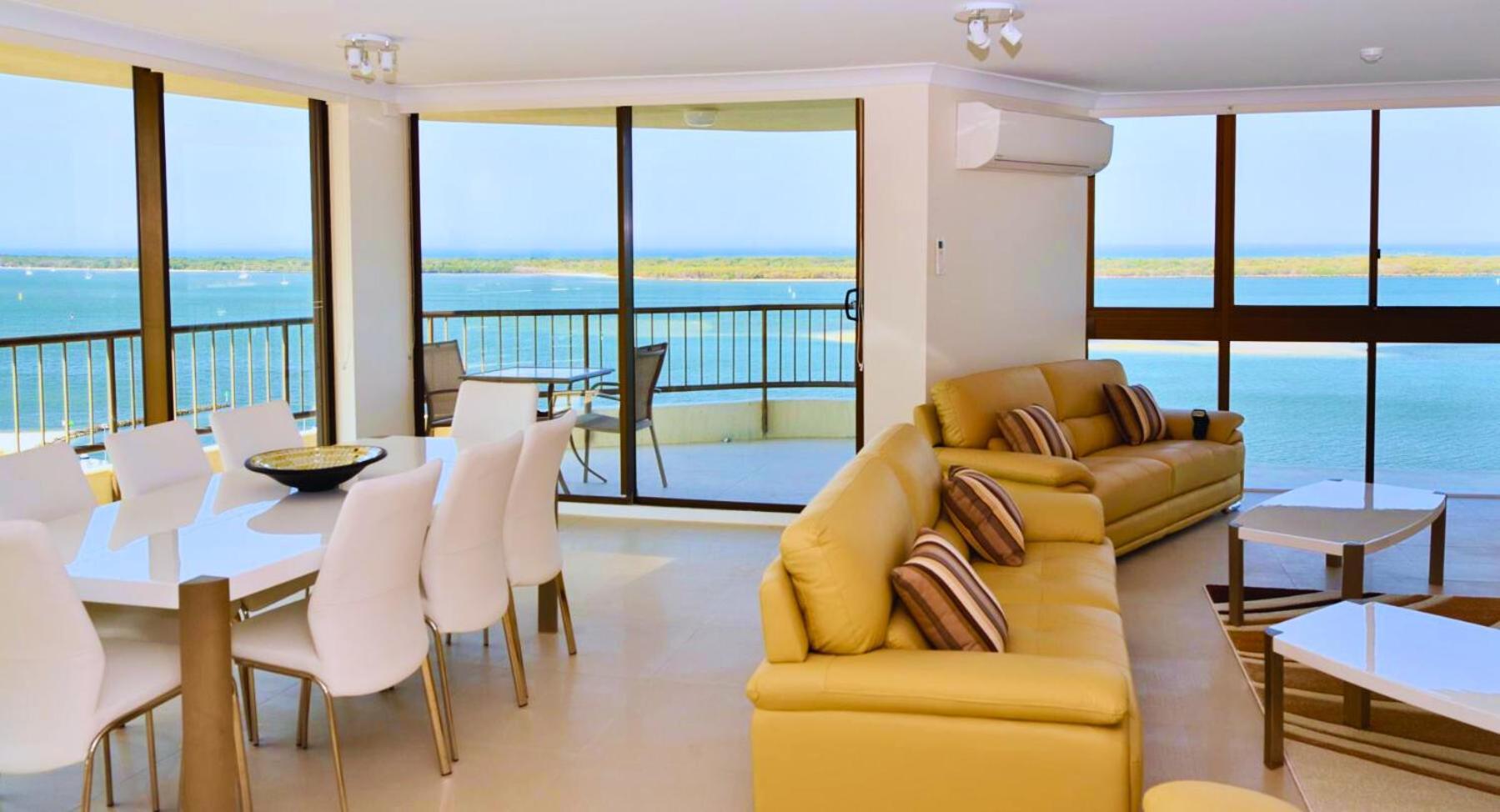 Broadwater Shores Waterfront Apartments Guldkusten Exteriör bild