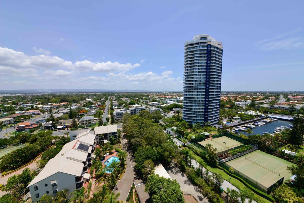 Broadwater Shores Waterfront Apartments Guldkusten Exteriör bild