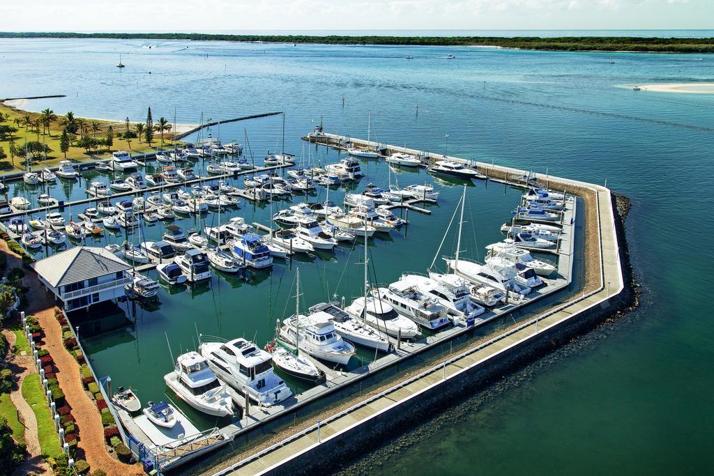 Broadwater Shores Waterfront Apartments Guldkusten Exteriör bild